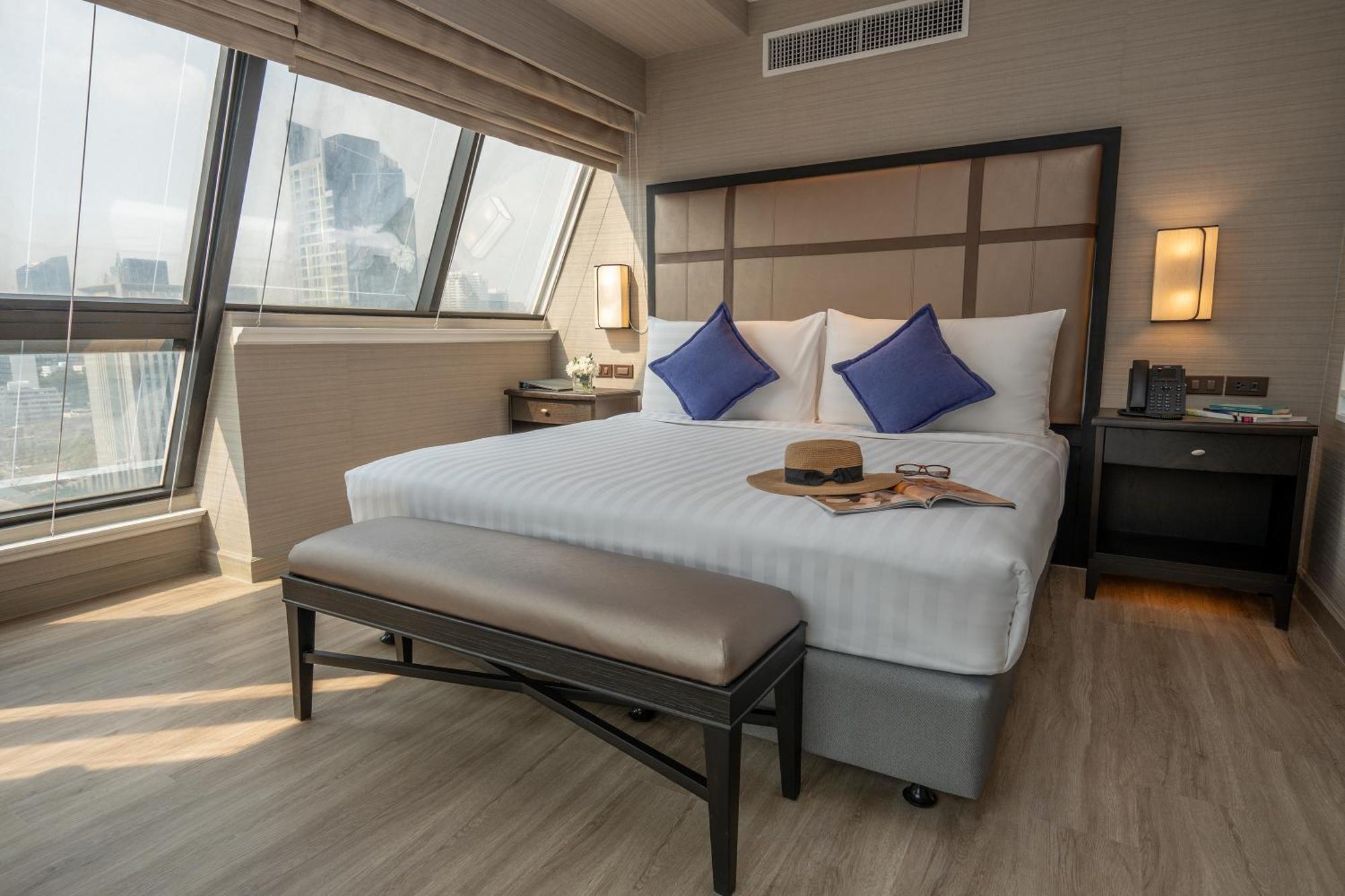 Nh Bangkok Sukhumvit Boulevard Buitenkant foto Deluxe Suite